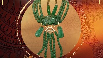 متحف المركبات الملكية يعرض طقم حلي نادر من العقيق الأخضر للأميرة سميحة حسين