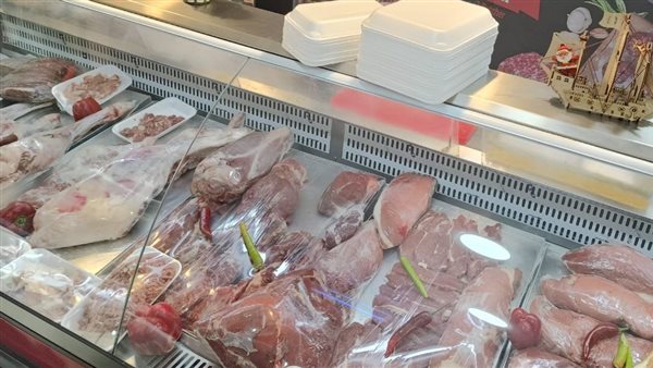 اللحوم المستوردة