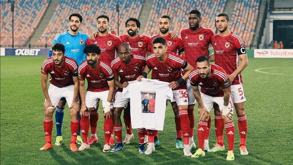 لاعبو الأهلي