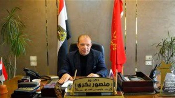 الدكتور منصور بكري