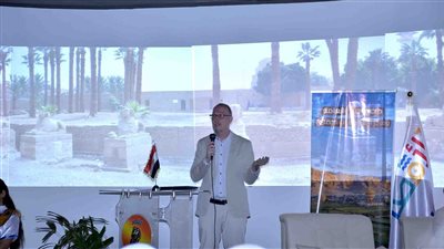 السفير التشيكي يشهد فاعلية ثقافية عن العمارة بمكتبة مصر العامة بالأقصر | صور