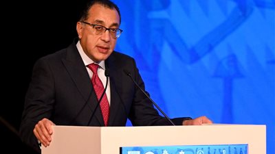 غدًا.. رئيس الوزراء يشرف على الإفراج عن البضائع من ميناء الإسكندرية