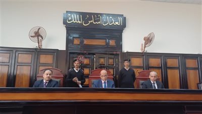 المشدد 10 سنوات لسائق وزوجته اختطفا معلمة وجرداها من ملابسها وسرقا أموالها بأسيوط