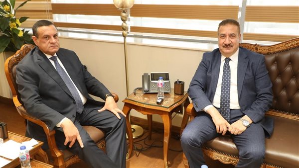 وزير التنمية المحلية