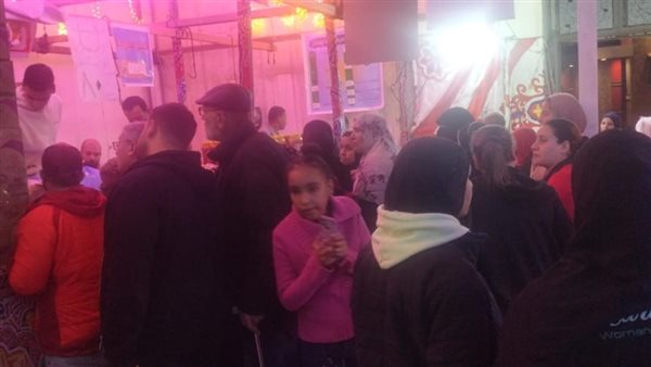 إقبال المواطنين على