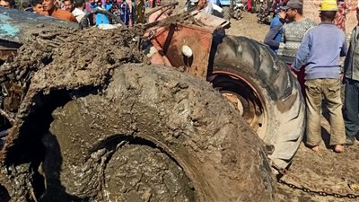 مصرع شخص إثر انقلاب جرار زراعي في مياه ترعة بالشرقية