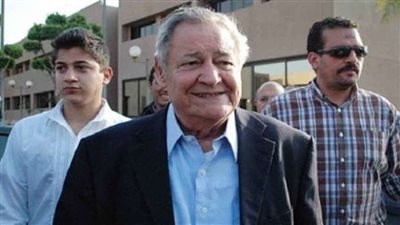 صعيدي ووالده طبيب مشهور.. من هو منير ثابت شقيق سوزان مبارك؟