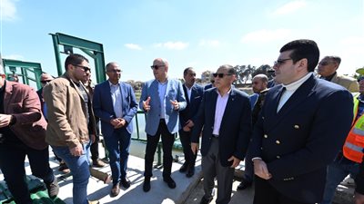 وزير الإسكان يؤكد الالتزام بأعلى معايير الجودة في تشغيل محطة تنقية مياه بلبيس بالشرقية