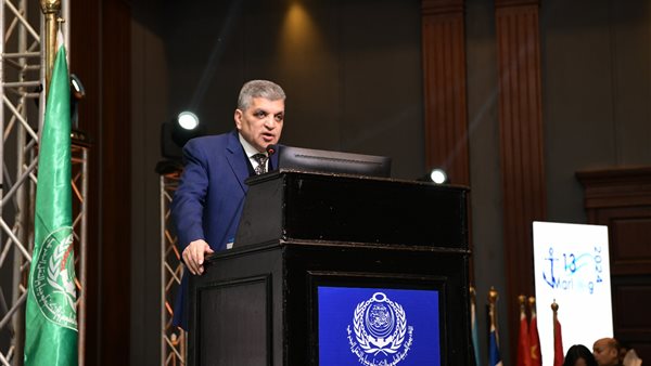 رئيس هيئة قناة السويس