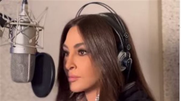 إليسا من تسجيل تتر