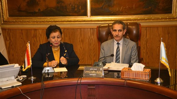 جانب من اجتماع الدكتور