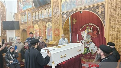 بدء مراسم الصلاة على جثمان جميل برسوم في كنيسة مارجرجس بدمنهور