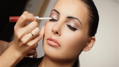 أمين الفتوى: مهنة الميكب أرتيست موجودة من أيام النبي