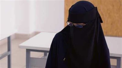 منع تلميذة من ارتداء النقاب بإيطاليا.. والسلطات: عمل جيد.. ويجب عدم دخول المنتقبات لمدارسنا 