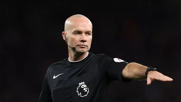 بول تيرني حكم مباراة