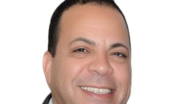  الدكتور عيد عبد