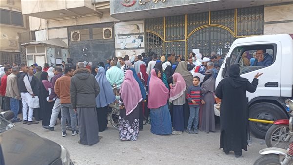 زحام على صرف العلاج