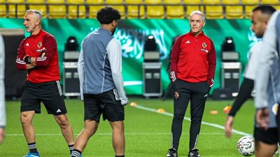 الأهلي يخوض مرانه الأول بالسعودية استعدادًا لملاقاة الزمالك بنهائي الكأس