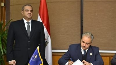 منع إيهاب فاروق الأمين العام من دخول مقار هيئة الدواء بعد استقالته | خاص