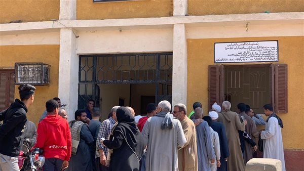 توزيع 4 أطنان سكر