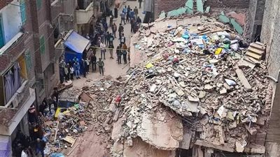 5 مشاهد من انهيار عقار الورديان بالإسكندرية.. وفاة 4 من أسرة واحدة والتضامن تقدم لهم الأكفان والمساعدة