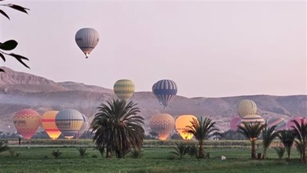 رحلات البالون الطائر