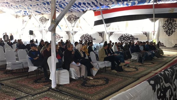 جانب من المزاد العلني