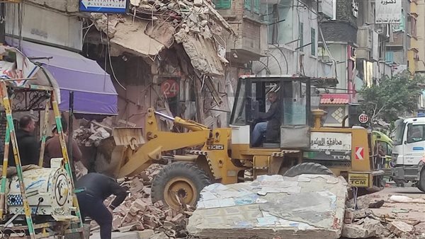 عقار الإسكندرية المنهار