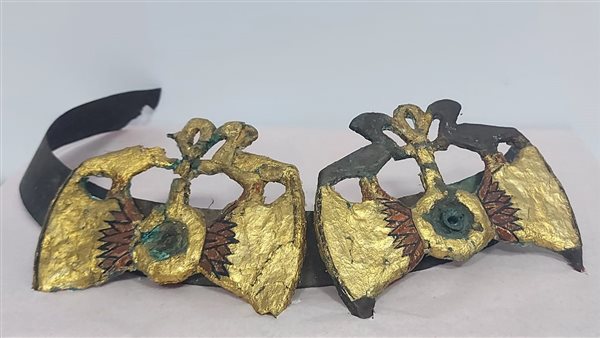 قطع أثرية لـ المرأة