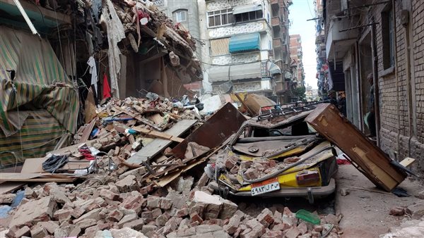 انهيار عقار فى الورديان