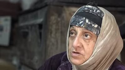 أجوع ولا إني أمد إيدي لحد.. قصة أم ميمي أقدم بائعة رقاق بلدي في مصر القديمة