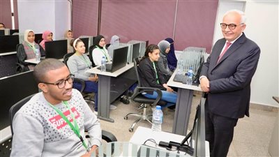 وزير التعليم يتفقد امتحانات المتقدمين لمسابقة شغل أكثر من 11 ألف وظيفة معلم مساعد| صور