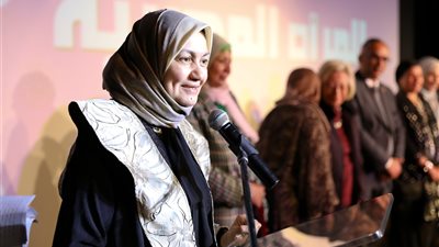 الهيئة العامة لقصور الثقافة تكرم مستشار شيخ الأزهر في اليوم العالمي للمرأة