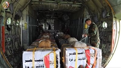 بالتزامن مع الأيام الأولى لرمضان.. مصر تواصل أعمال الإسقاط الجوي اليومي للمساعدات على شمال غزة