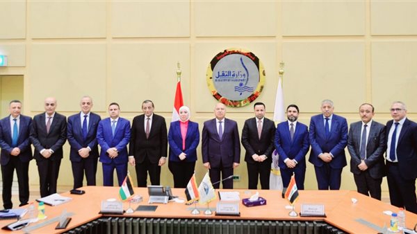 وزير النقل يترأس