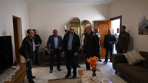 رئيس الوزراء خلال