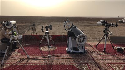 مركز الفلك الدولي: تعذر رؤية هلال شهر رمضان رغم صفاء السماء | بث مباشر