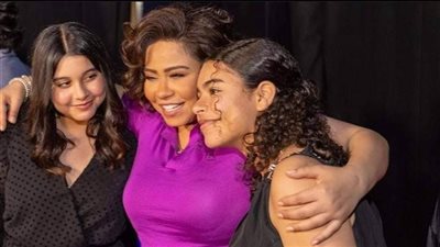 شيرين: بناتي بيدفعوا ضريبة شهرتي.. وبنتي الصغيرة أصيبت بمرض الصدفية بسبب سوء حالتها النفسية