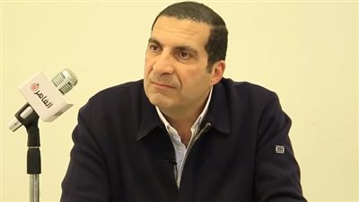 عمرو خالد يرد على منتقدي ظهور فتاة غير محجبة ببرنامجه الفهم عن الله