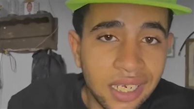 بعد نشر القاهرة 24.. أطباء يستجيبون لـ فيديو تنمر صاحب مقهى على أسنان شاب 