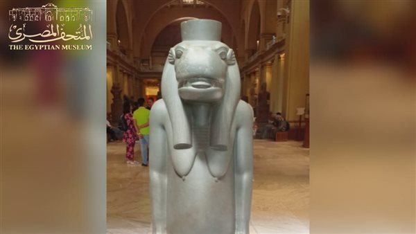  تمثال مصقول للإلهة