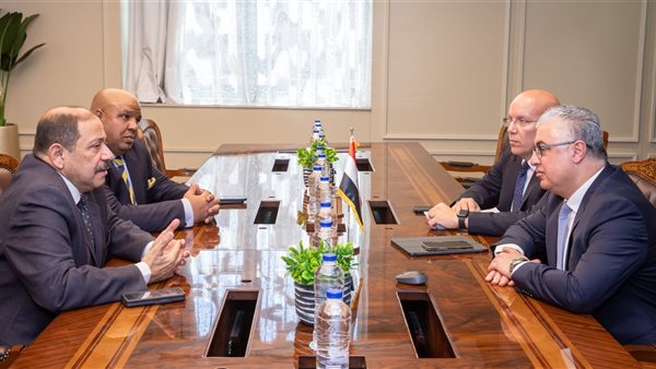 جانب من توقيع البروتوكول