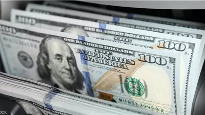 المركزي: تحويلات المصريين بالخارج ترتفع لـ 2.7 مليار دولار خلال مايو بزيادة 73.8% سنويا