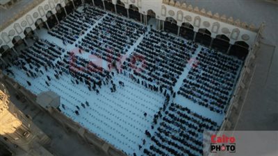 الأزهر ينظم أكبر مائدة إفطار بواقع 5000 وجبة للوافدين في يوم عرفة