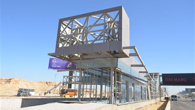 النقل تطرح حق الاستغلال الإعلاني للشاشات أعلى محطات الأتوبيس الترددي BRT