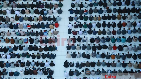 إفطار الطلاب الوافدين