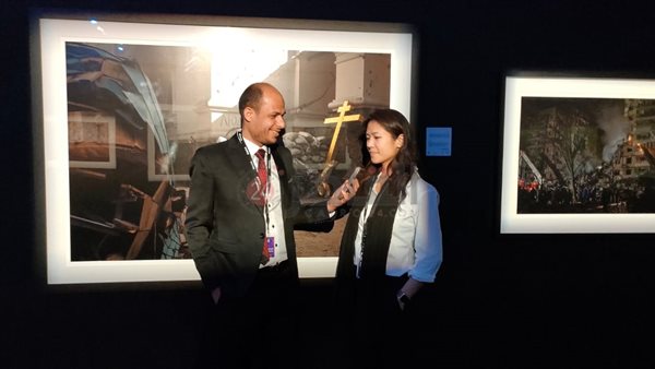 نيكول تانغ ومحرر