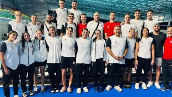 منتخب السباحة