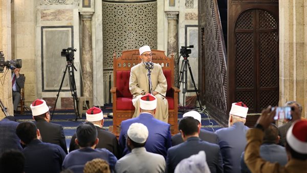 الدكتور نظير عياد