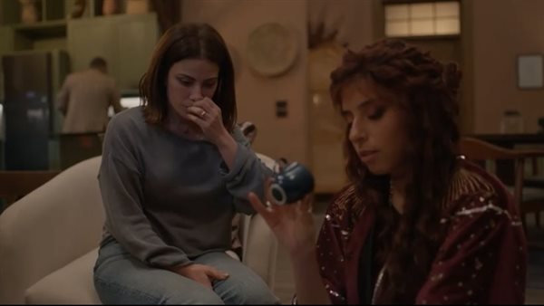 صبا مبارك وسارة عبدالرحمن